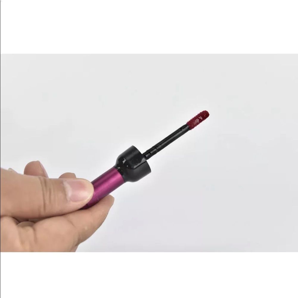 Lipstick Lip Gloss Water Proof in RD 01 - Picture 9 of 9